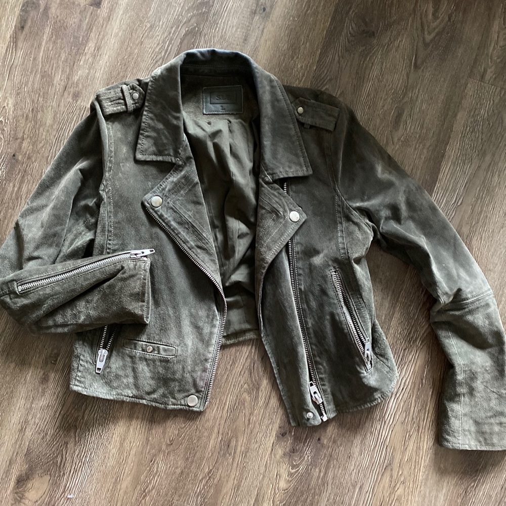 Leather jacket